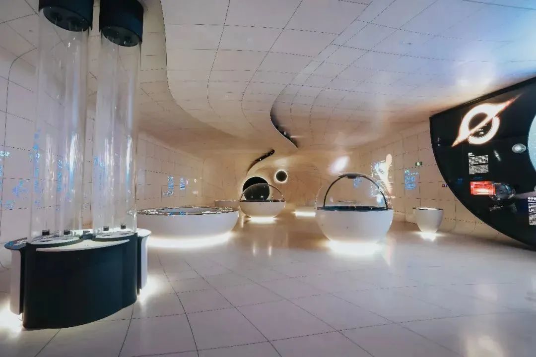 刷爆朋友圈！全球最大的天文館，上海又一地標(biāo)建筑火了~(圖17)