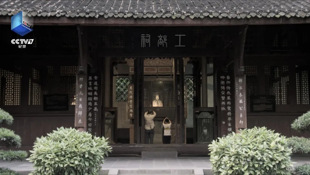 2-2112211529322W.jpg 2-2112211529322W.jpg